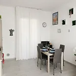 Appartamento A Casa Di Eva E Paolo